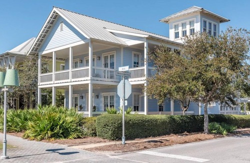 Beach District Condo | Watercolor by Dune Vacation Rentals - Beach District