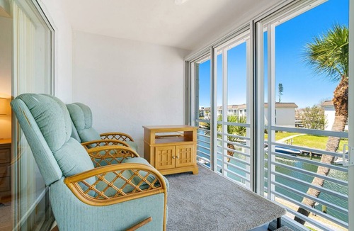 Longboat Key Apartment | Waterfront 2-Bedroom Retreat in Longboat Key