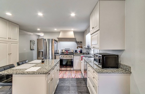 Andalusia Cottage | Waterfront Couples Retreat w/Views in Andalusia!