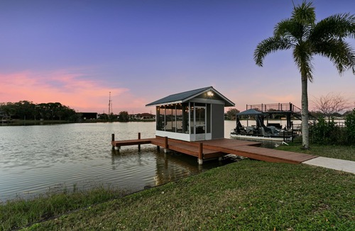Westchase House | Waterfront * Pool * Pickleball * Basket *Sleeps 18