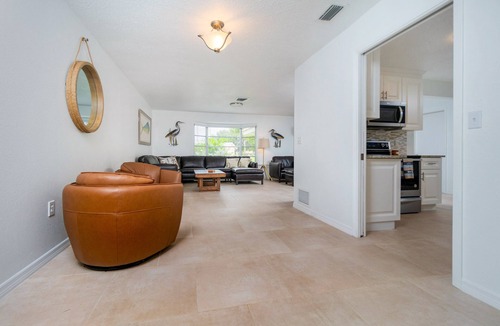 Laurel House | Welcome to your santuary! New 25 rates for oversized pool and quiet corner lot.