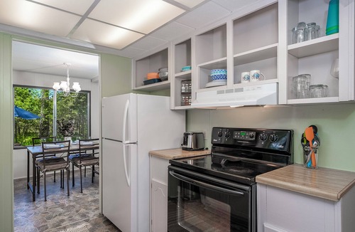 West Glacier House | West Glacier Glamper, 2 Bedroom, 2 Bathroom, 5 Min from West Glacier and The Village