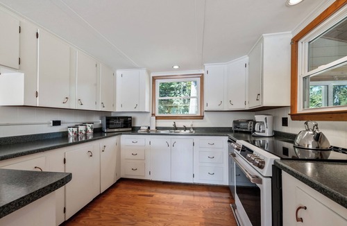 Oquossoc House | Yellow Pine - Enjoy swimming, boating and wonderful views on Rangeley Lake