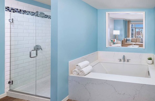 East Village Hotel | Your San Diego Urban Retreat in a Themed Comfy Room