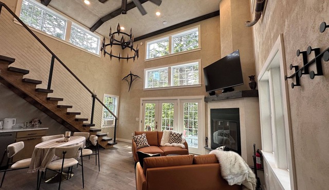 2 NewHomes/OneLot-5Bd/4Bt,Fireplace,HotTub,Firepit,Lux,Yard,Walk to Lighthouse