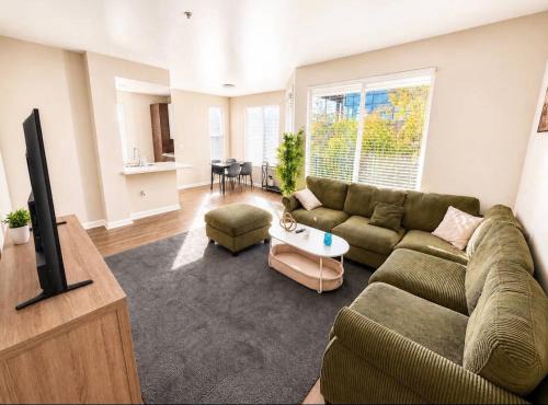 2bd 2bth Marina Del Rey Apt
