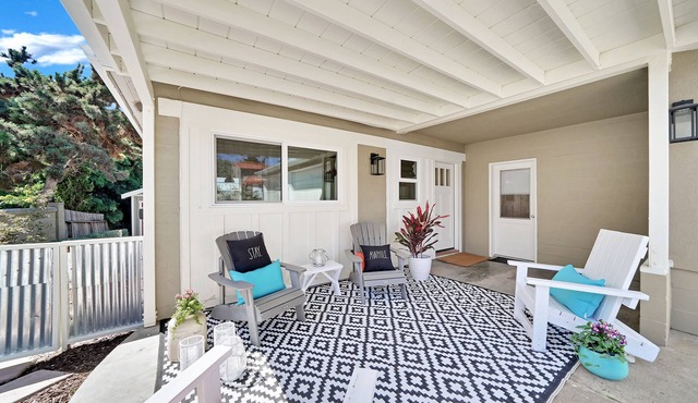 3 bedroom Fully Furnished Home incl.GuestHouse&WFH in Dana Point:Bring Your Dog