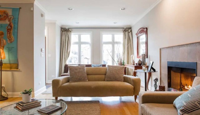 3-Levels.11Beds.Sleeps 20. 10min walk to Train. Rooftop+Spa Bath+Garage.