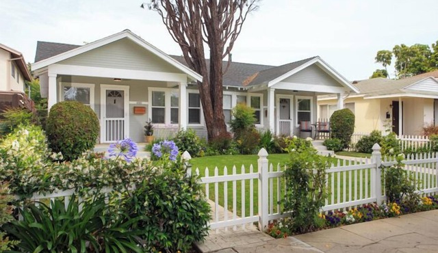 3 Private Cottages on One Property in Culver City