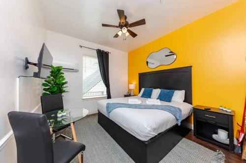 30A Inn & Suites Signature King Standard