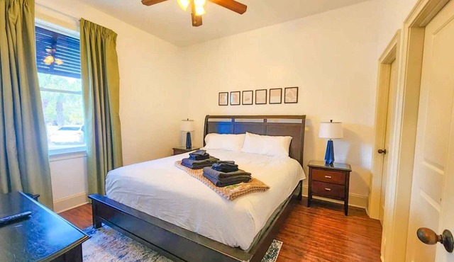 30A Inn & Suites Uptown King Suite