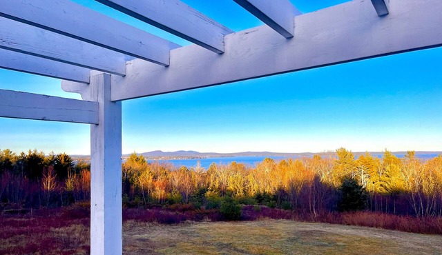 Acadia Ocean View Hotel