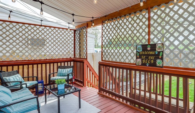 Allentown Townhome w/ Deck - 3 Mi to PPL Center!