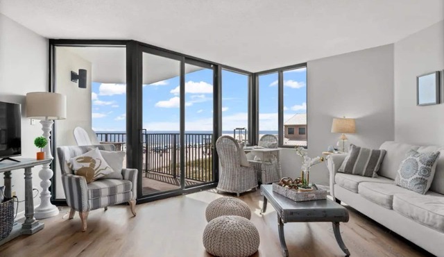 Beachfront Sunset Views