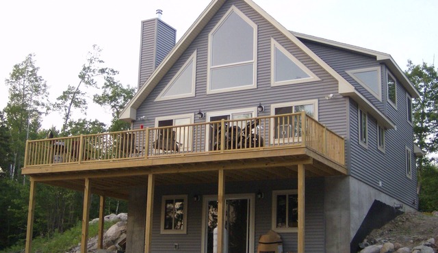Beautiful chalet minutes from Acadia located in a private setting