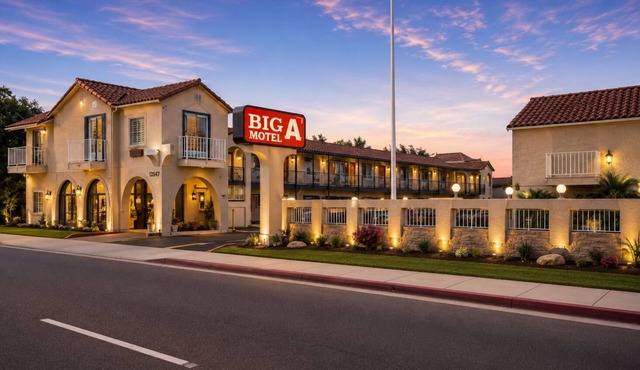 Big A Motel & Suites Near Disneyland Orange County