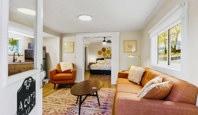 Brand New CozyCottage 1bdrm with "ADD ON" 2bdrm Cottage nextdoor! BoothbayHarbor