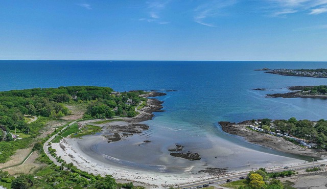 Cape Neddick Coastal Hideaway – New England Charm! Walk to Beach