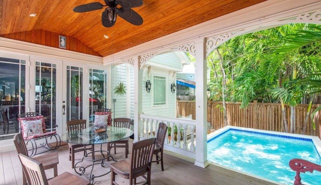 Casa De Cubana | New! Cuban-Style Home Near Duval