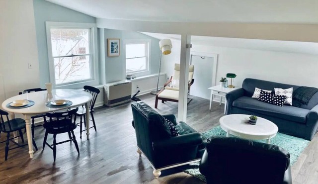 Charming 1-bedroom apartment in Downtown Camden