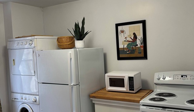 Charming 2-bedroom home in Skowhegan - 10% discount for long-term rental-12+mths