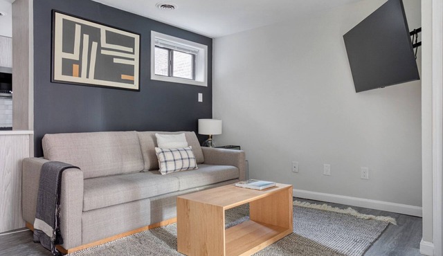 Charming North End 2BR on Salem Street by Blueground