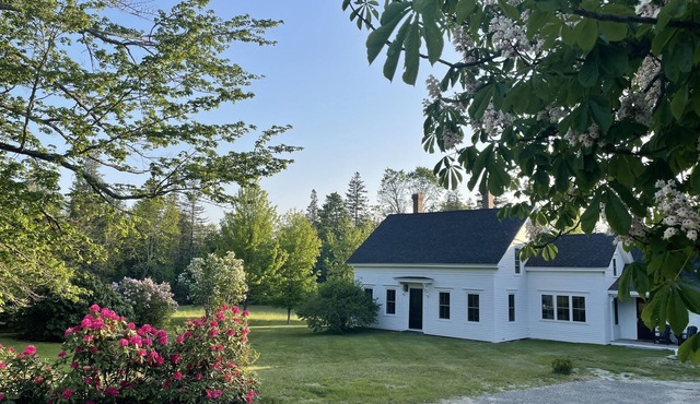 Charming restored 1830s cape Deer Isle