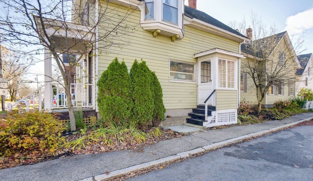 Charming Saco Apartment ~ 4 Mi to the Beach!