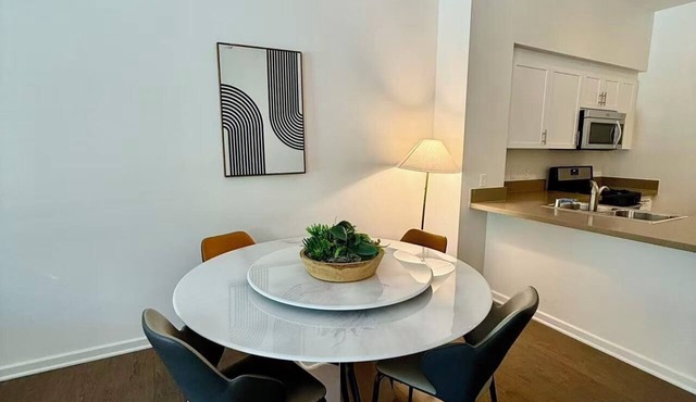 Chic Studio Near Luxury Irvine Community