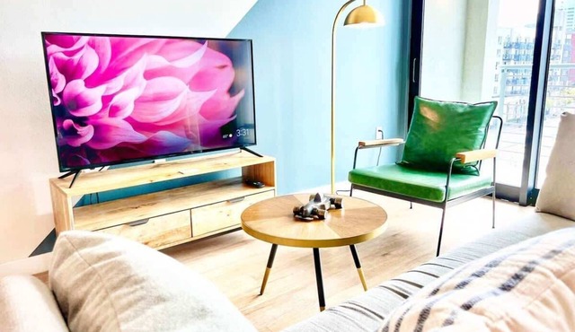 City View Apartment in Downtown!