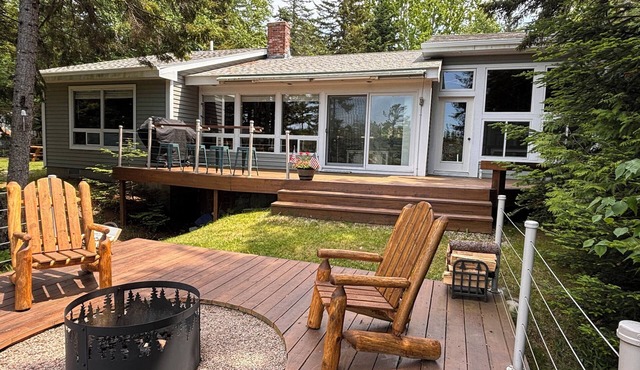 Close to Acadia hikes! Relaxing deck with firepit! 10-min walk to ocean access.