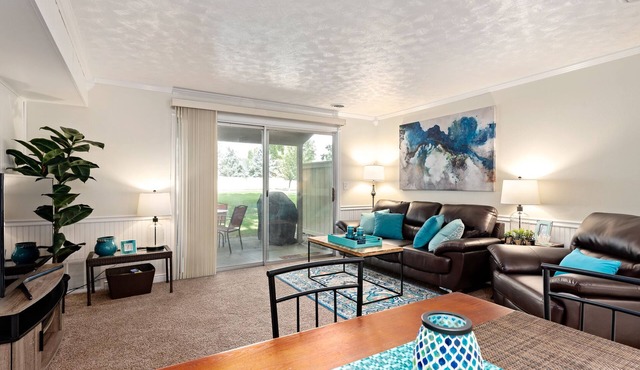 Comfy and Charming Eagle Townhome in Eagle
