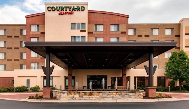 Courtyard by Marriott Chicago Schaumburg/Woodfield Mall