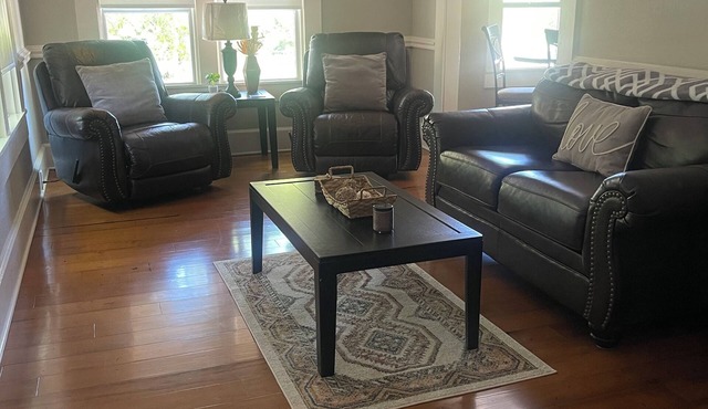 Cozy 1-bedroom apartment in lovely Bonifay with AC 40 miles from beaches