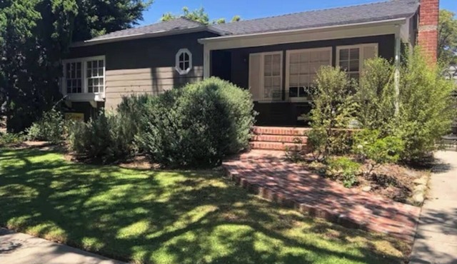 Cozy 2 bedroom on peaceful, tree lined street. Los Angeles, Culver City