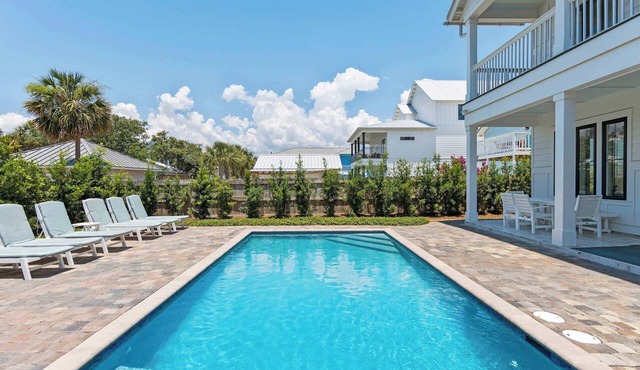 Crystal Beach Home with Pool, Game Room & Elevator