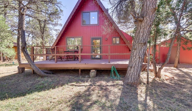Decks + Fire Pit: Rustic-Modern Overgaard Cabin! in Overgaard