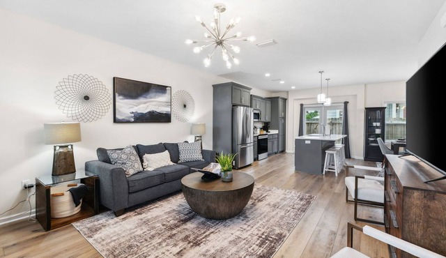 Discounted Designer Upgraded Home- 4 Br/3Ba