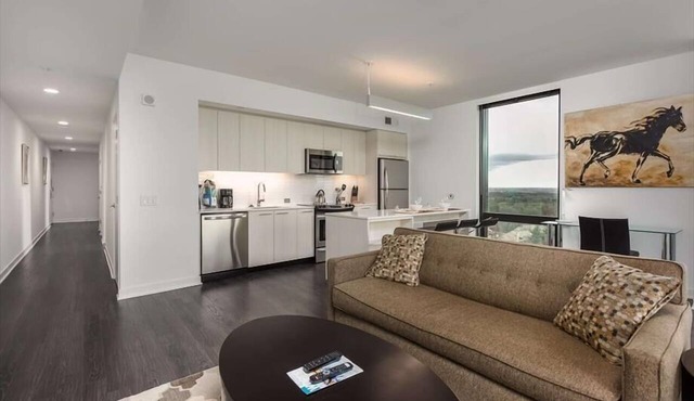 Downtown Reston | Mins to Dulles Airport | VA