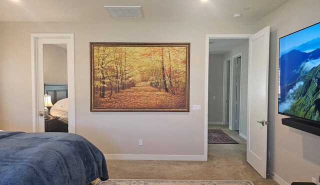 Elegant 3-bedroom house in Carlsbad 8 Min to LEGOLAND & Beach