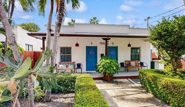 Enchanting Duplex with Private Pool, Central AC, WiFi, and Private Washer/Dryer