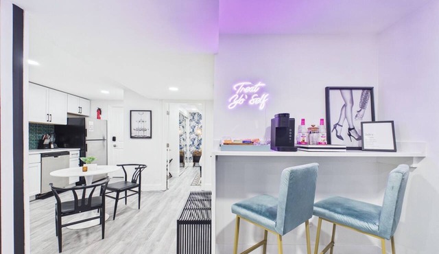 Expertly designed 2BR Art Deco sanctuary.