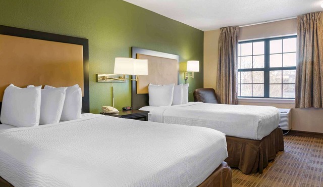 Extended Stay America Select Suites Detroit Farmington Hills in Farmington Hills