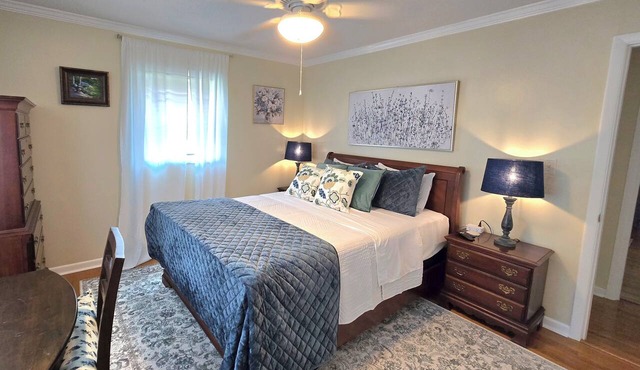 “Family & Pet Friendly, Near Hwy 231, Medical Professionals welcome ”