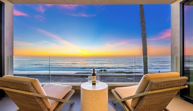 Featured on HGTV "Christina On The Coast" - Stunning Ocean Views, Spa!