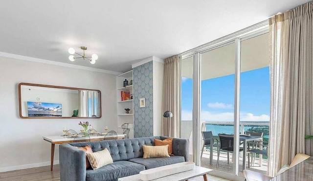 Major international sporting event Prep: Grove Luxe Balcony & Bay View