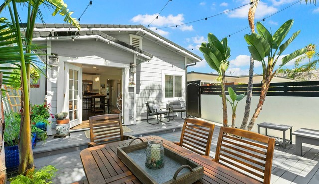 Garabaldi Bungalow STR 25-0002 with private patio