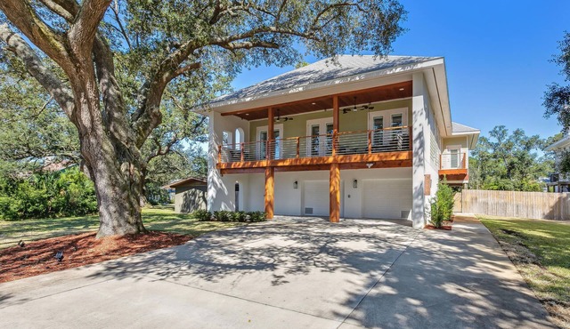 Gather Together at this Tranquil Retreat! Private Pool!
