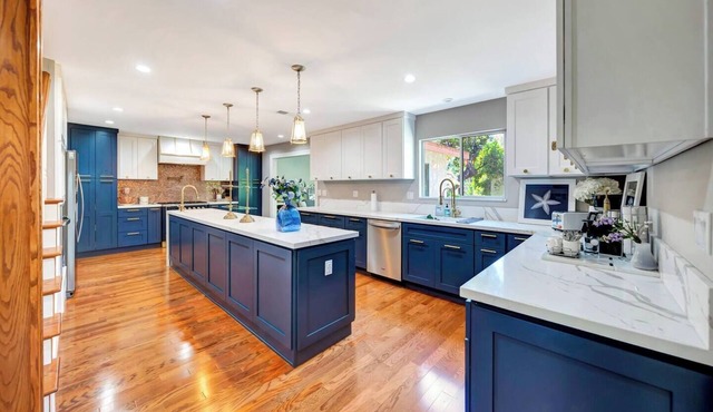 Golf View 3BR w/2 King Beds + Fenced Dog Run