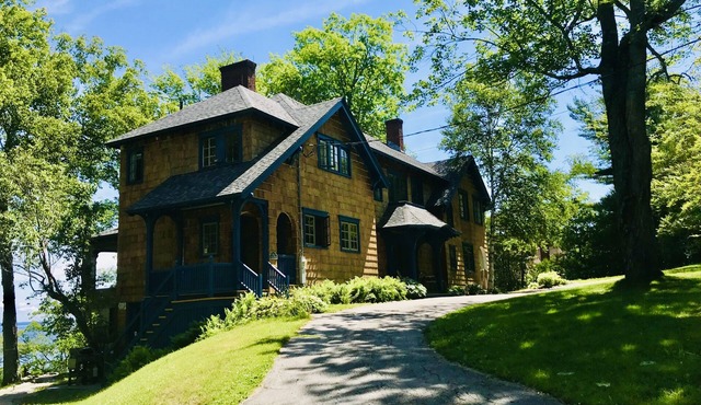 Gorgeous estate overlooking Penobscot Bay